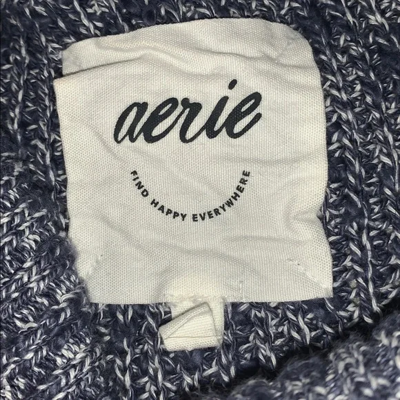 Aerie “Hits the spot mock-neck” sweater - Picture 2 of 4